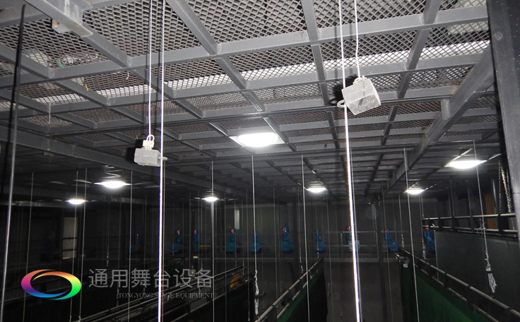 電動(dòng)吊桿裝置升降速度、撓度、噪聲、定位精度及負(fù)荷試驗(yàn)測(cè)試方法