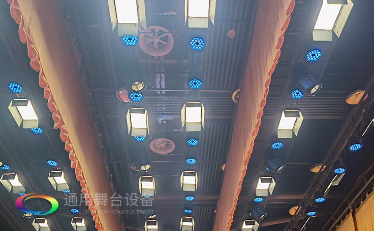 舞臺(tái)吊桿及燈光調(diào)控注意事項(xiàng)
