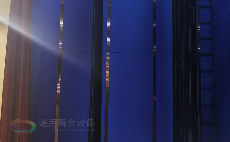 舞臺幕布的阻燃等級：永久性阻燃、阻燃、耐久性阻燃、非阻燃、可加工為阻燃...