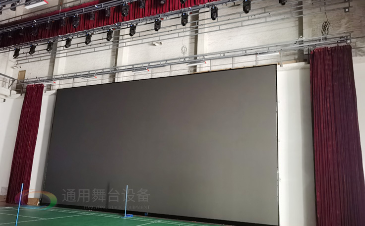 廣州黃花崗禮堂選擇通用舞臺(tái)！禮堂幕布、舞臺(tái)吊桿、舞臺(tái)燈光項(xiàng)目圓滿竣工！