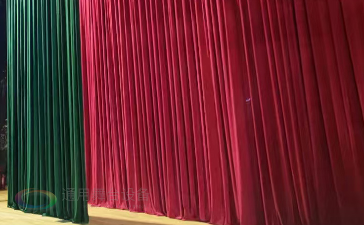 隨著全球文化演出市場(chǎng)的復(fù)蘇以及公共安全意識(shí)的提升，舞臺(tái)安全設(shè)備領(lǐng)域迎來(lái)新一輪發(fā)展機(jī)遇